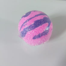 Load image into Gallery viewer, Handmade Fizzy Bath Bombs
