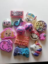 Load image into Gallery viewer, Handmade Fizzy Bath Bombs
